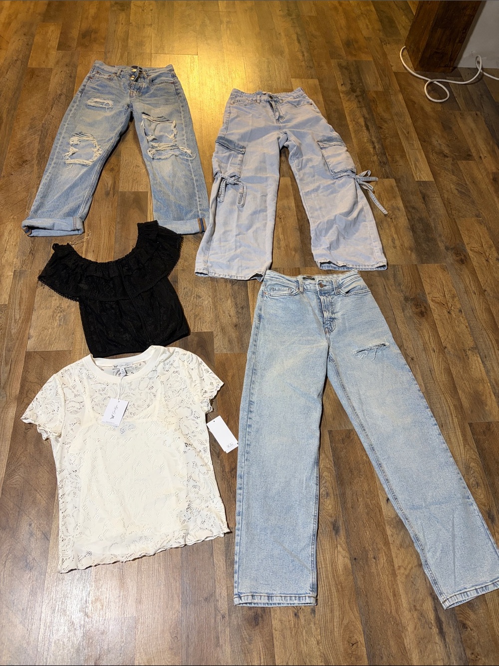 Size 0/XS clothing bundle target/aero/jessica Simpson